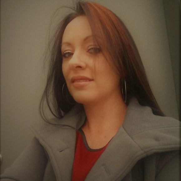 Meet your Posher, Krys - Picture 1 of 1